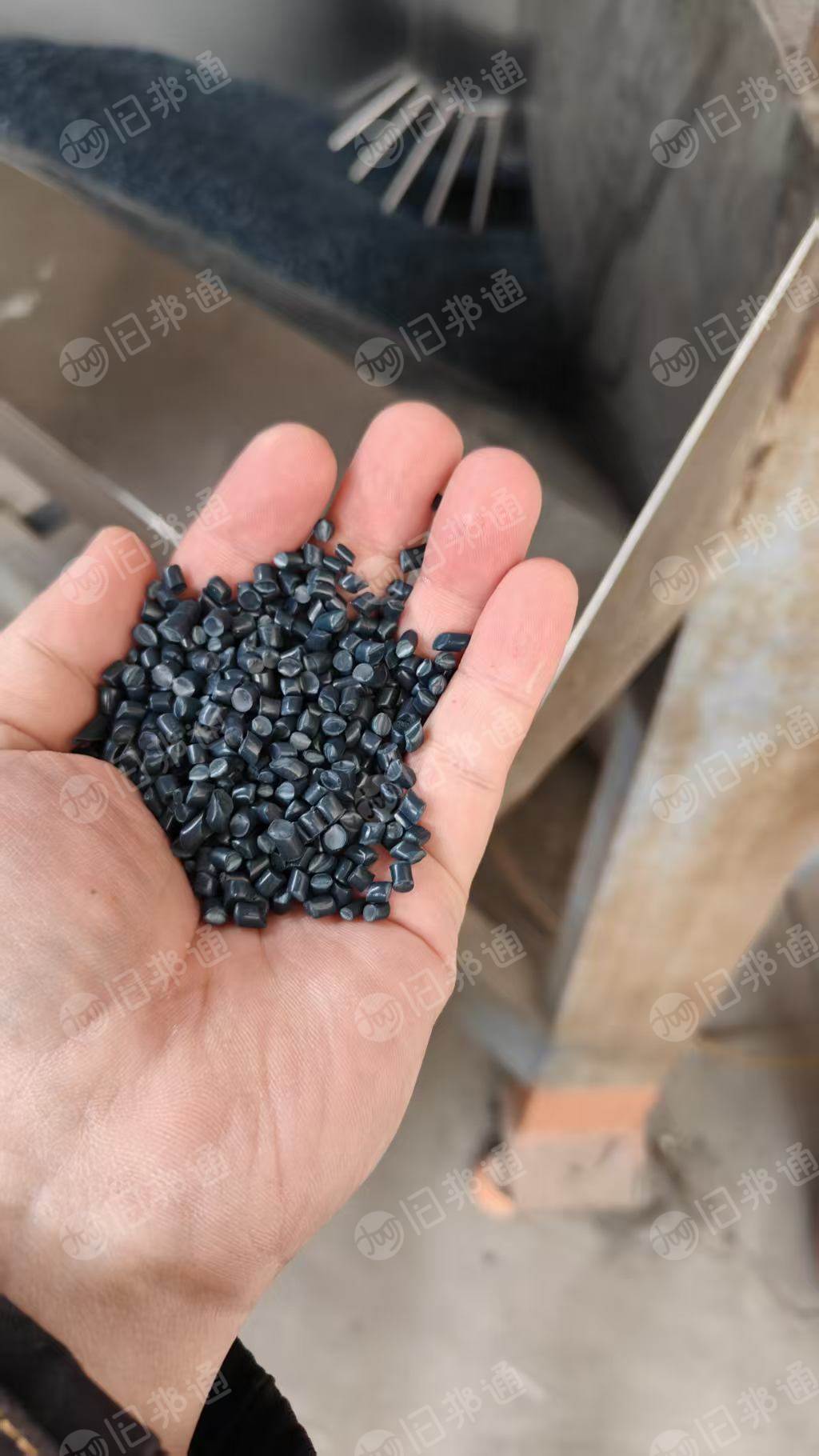 出售软质PVC颗粒，软度45-85度，月供300吨，主要是水口下来的