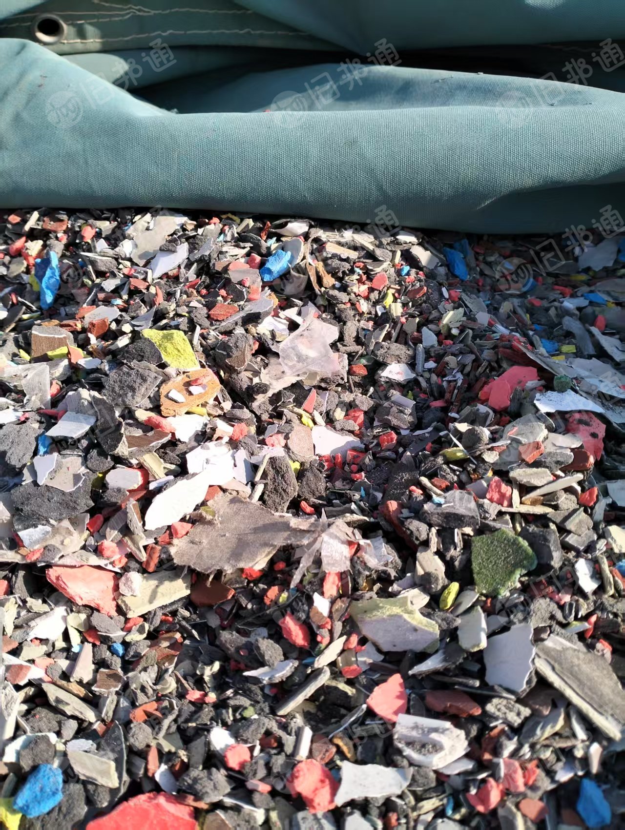 出售PVC杂发泡破碎料，长期有货