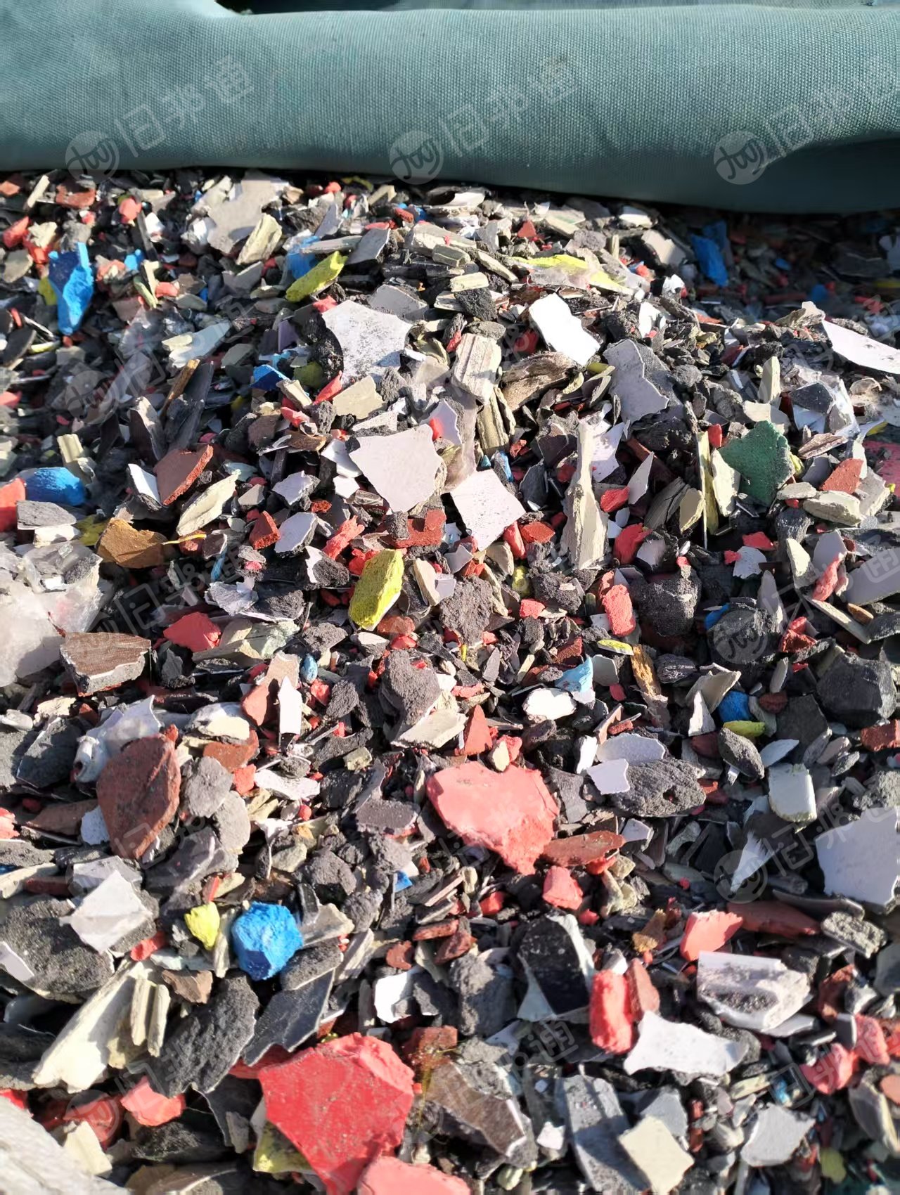 出售PVC杂发泡破碎料，长期有货