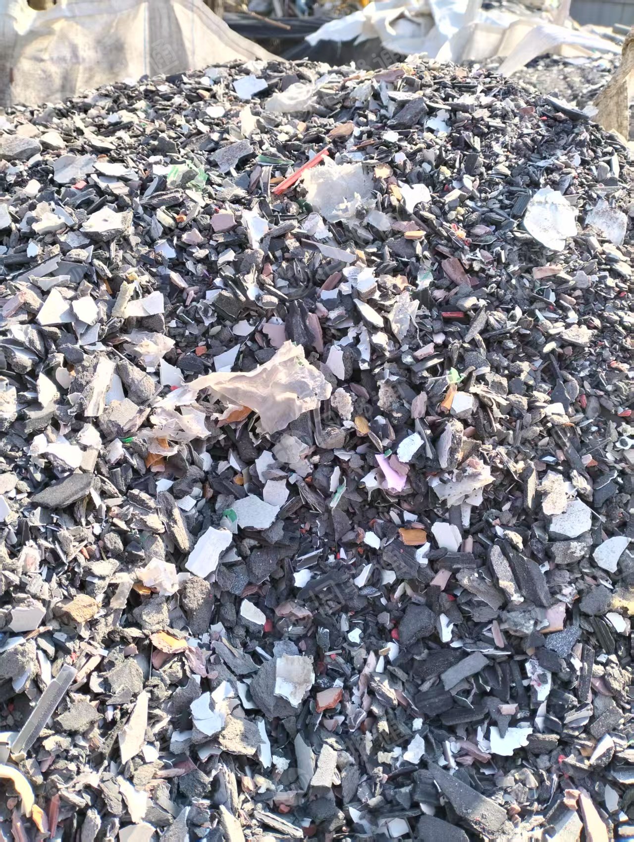 出售PVC杂发泡破碎料，长期有货