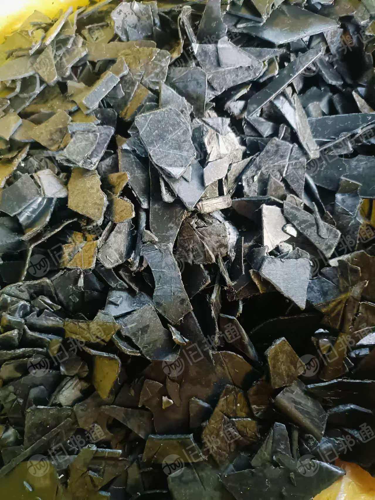 出售PP保险杠破碎料，汽车内饰破碎料，清洗除铁甩干，现货80吨