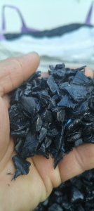 出售黑色PE管破碎料，现货二十吨