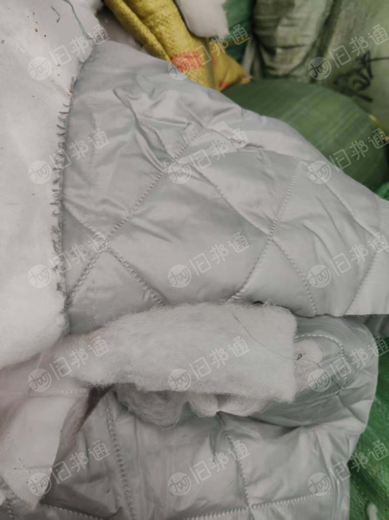 长期出售服装厂下来的丝棉下脚料，绗棉下脚料，绗棉，现货够10吨