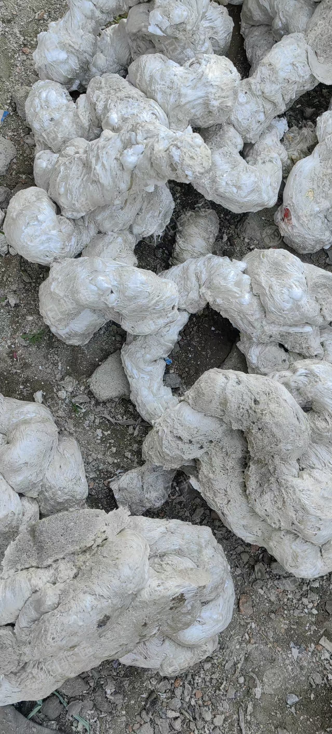 出售热熔块，社会料，现货7.4吨