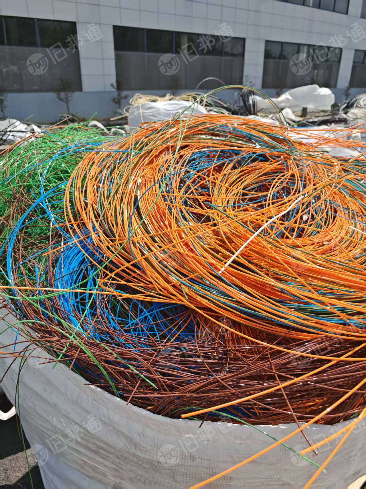 出售光纤厂下来的尾料，现货10吨左右