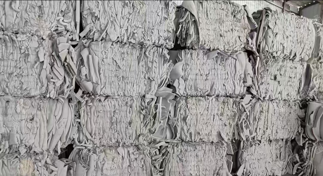 长期出售海绵厂下来的废海绵，现货10吨