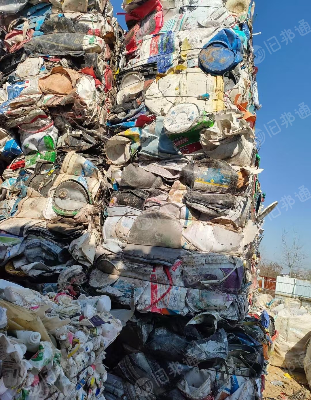 长期出售pp涂料桶压块，pp花桶压块，现货10多吨左右