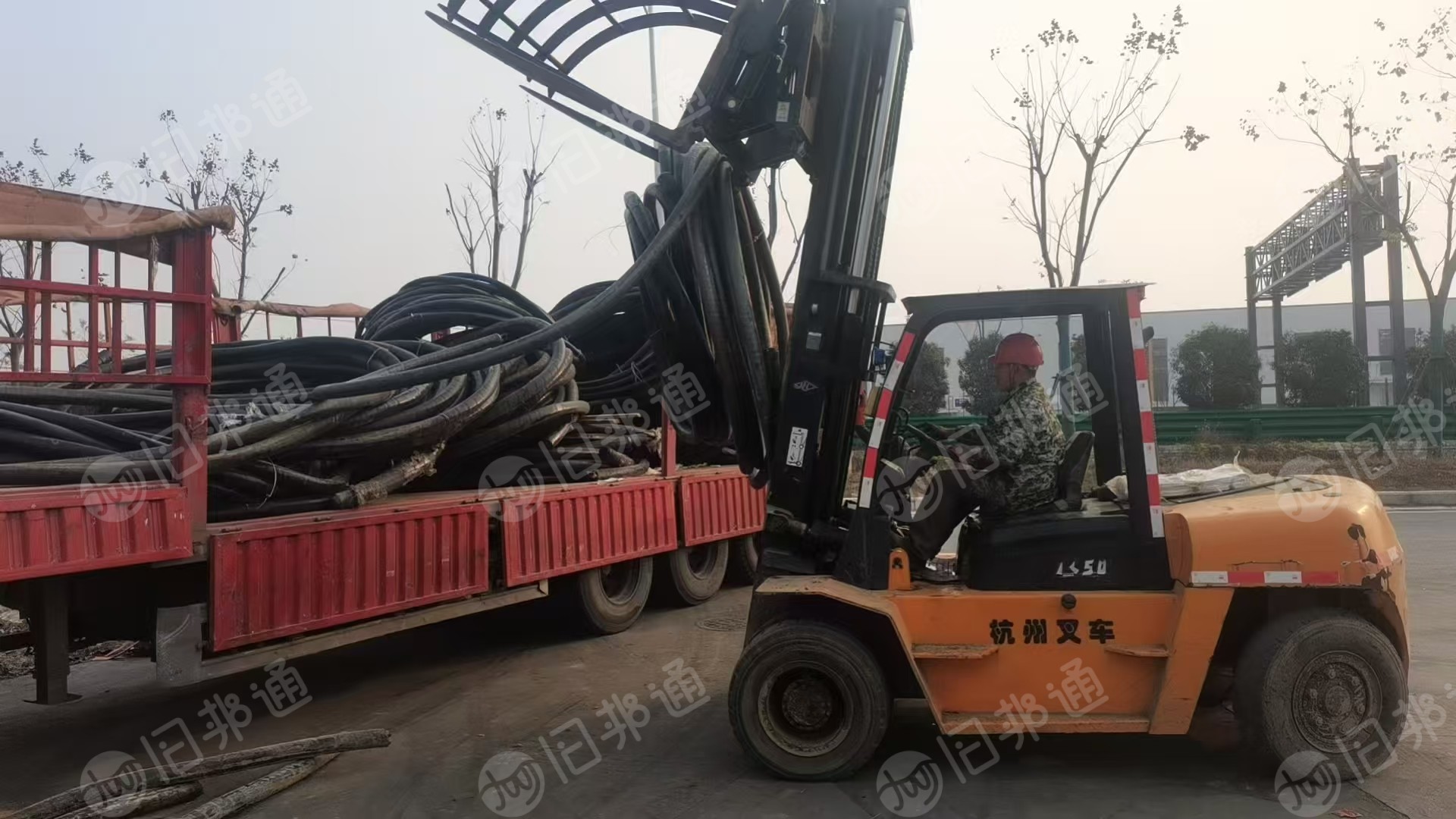 出售缆粗铜，海缆线剥出来的废铜，月供3-4千吨，带票出