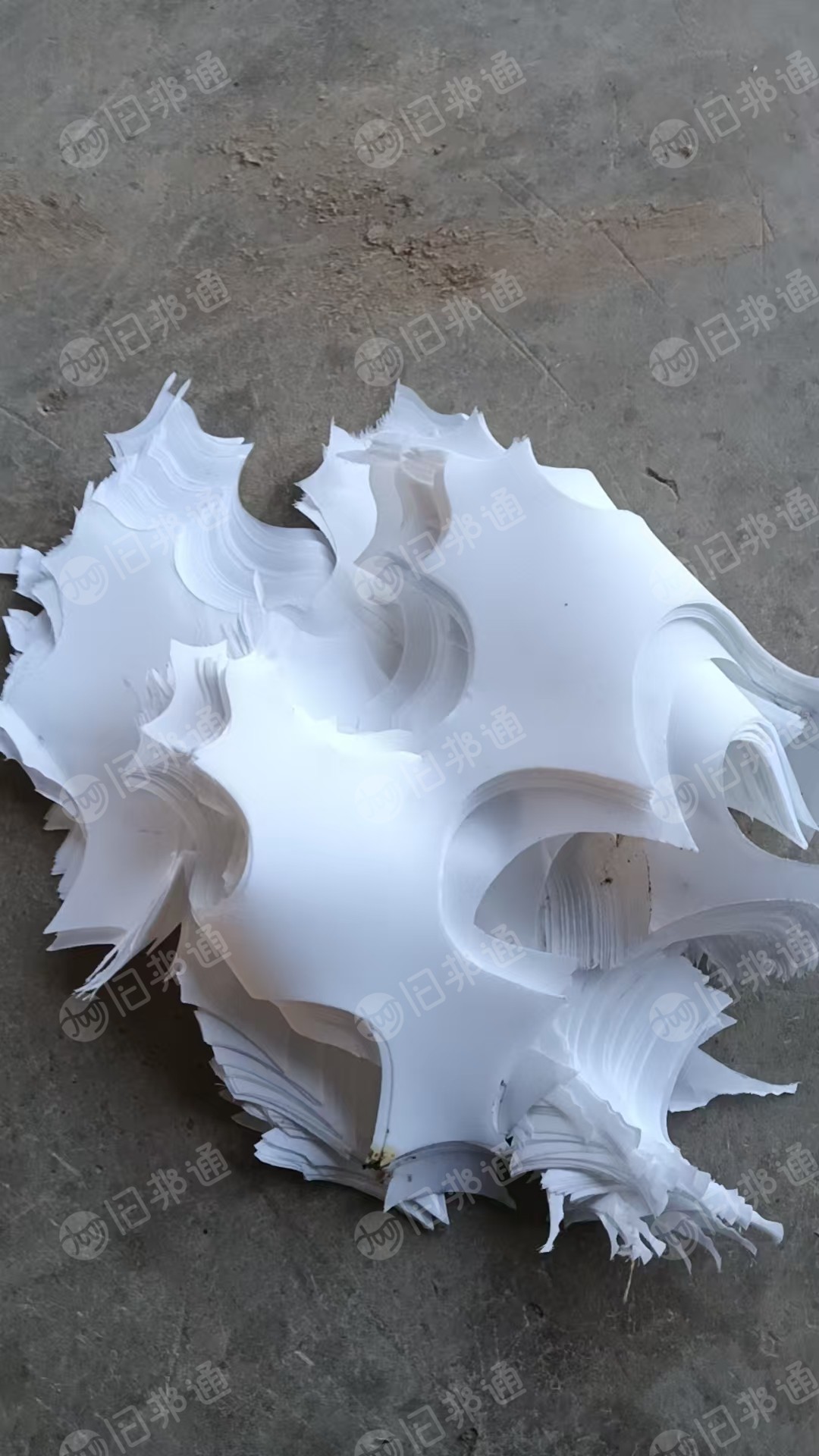 长期出售做假花下来的废布料，白色废布，开花料，现货9.6米一车