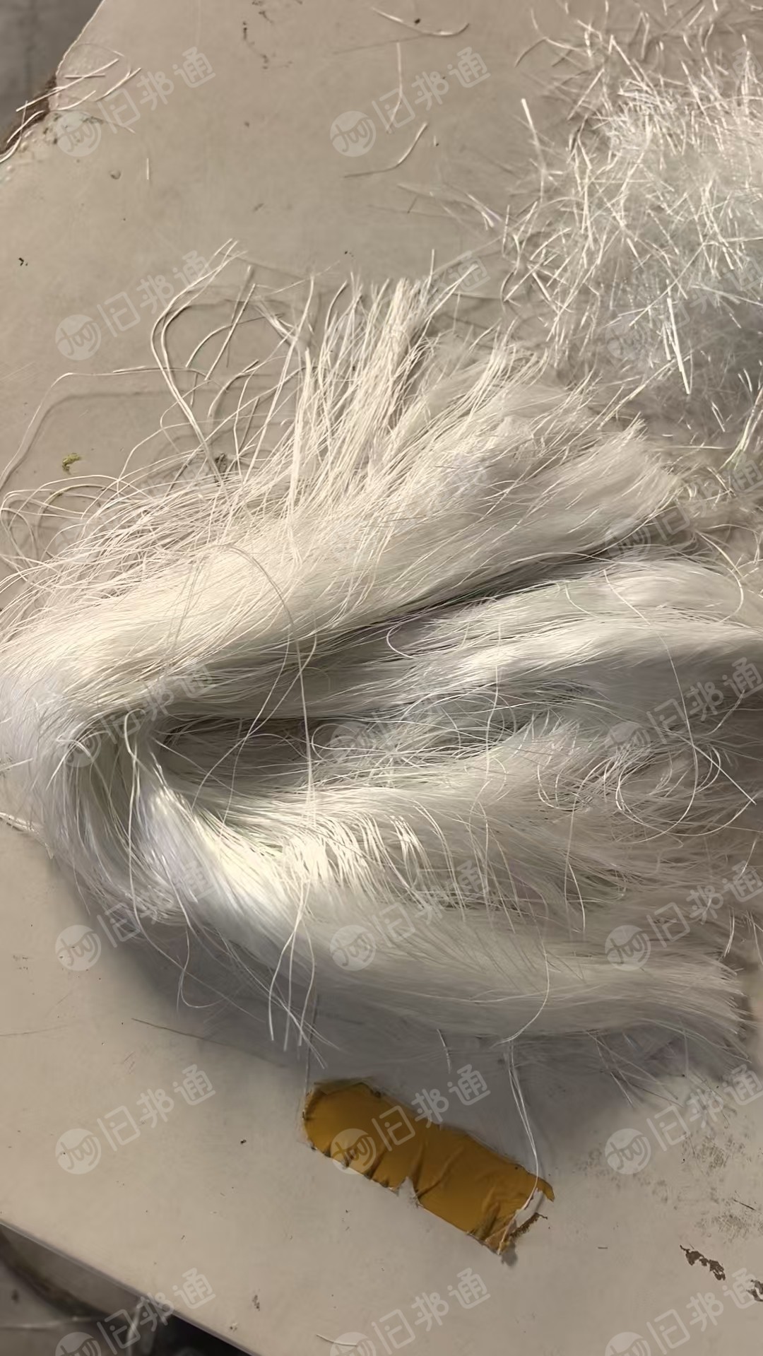 长期出售玻璃纤维废丝，玻璃纤维乱丝，玻璃纤维开刀丝，月供30-50吨，货在河北保定