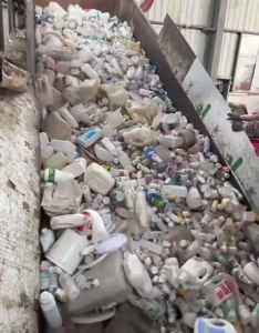 长期出售大小白压块，现货10多吨