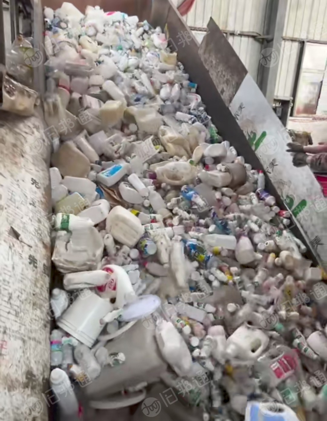 长期出售大小白压块，现货10多吨