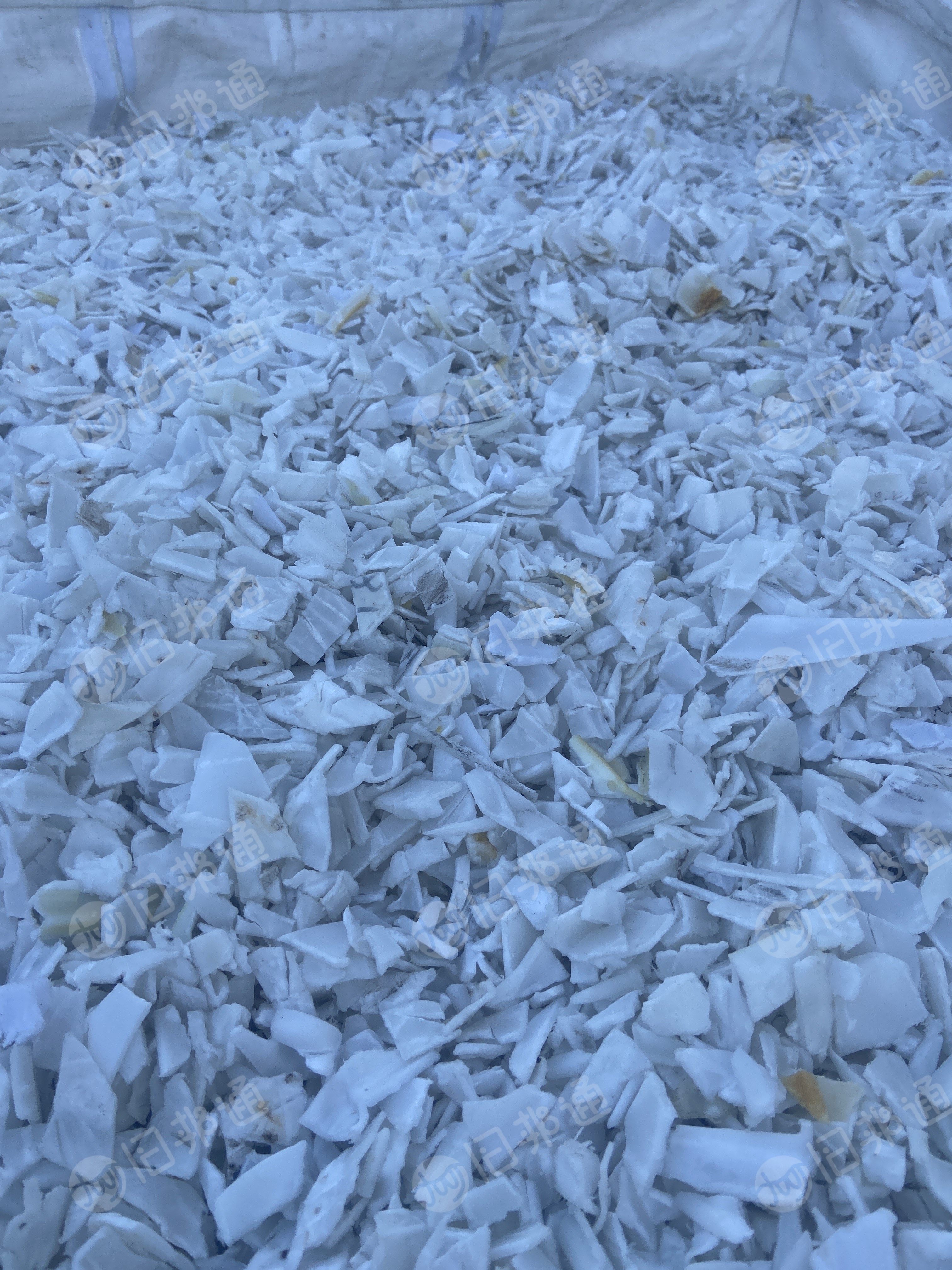 出售pp电动车白坐垫破碎料