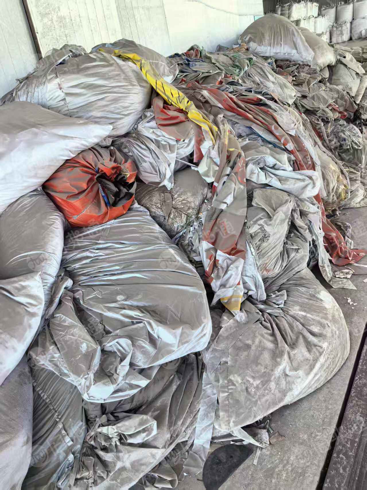 出售PVC广告布废料，现在有5吨