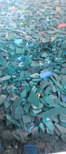 出售PP电瓶壳破碎料，水破的，现货150吨以上