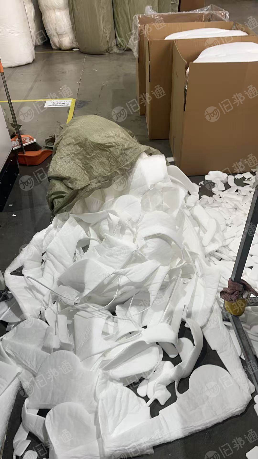 出售双组份的吸音棉，吸音棉下脚料，pp复合pet的，现货15吨