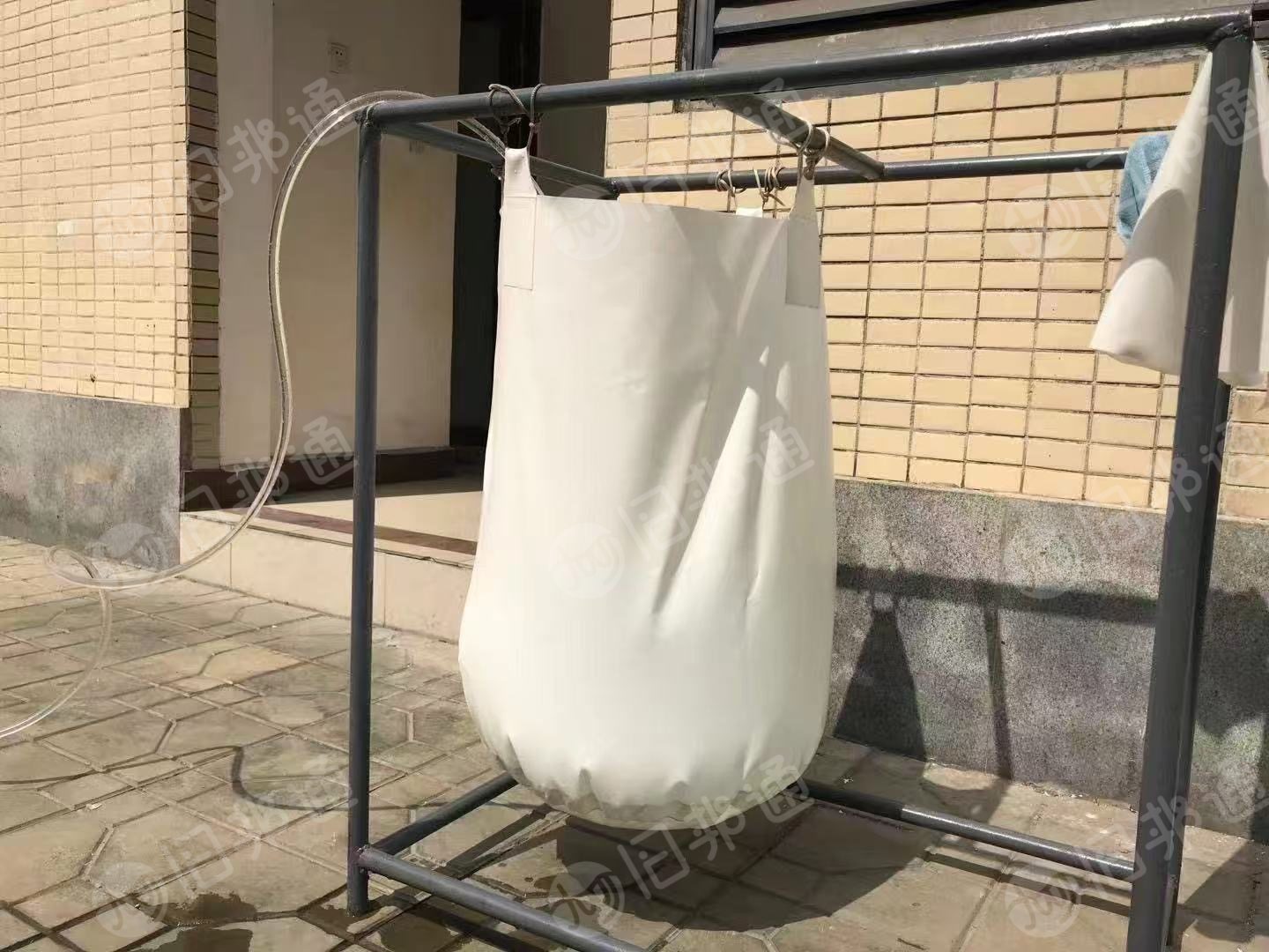 出售废旧PVC夹网布防水循环吨袋，现货40吨