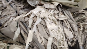 大量出售PETG家具贴膜废料