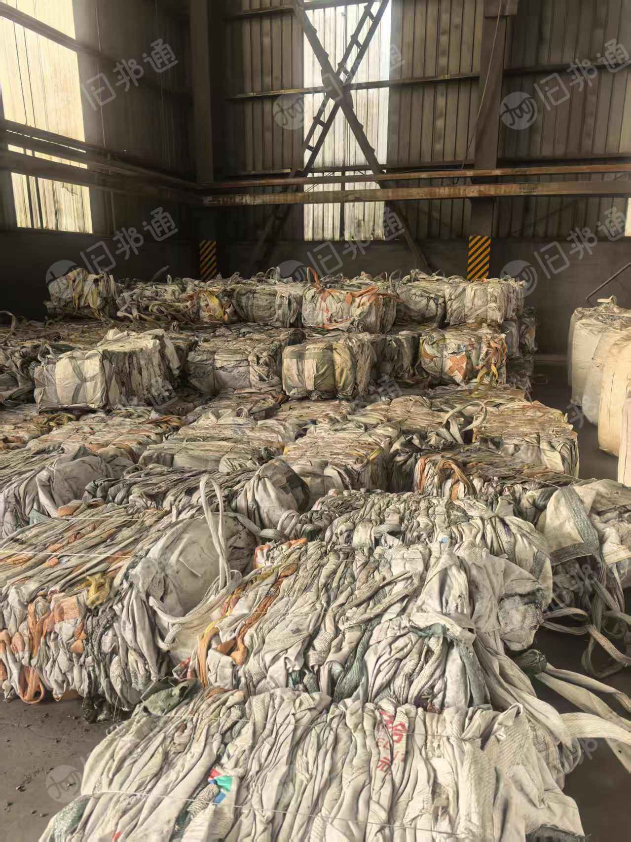 出售钢厂下来的废旧吨包，现货20吨