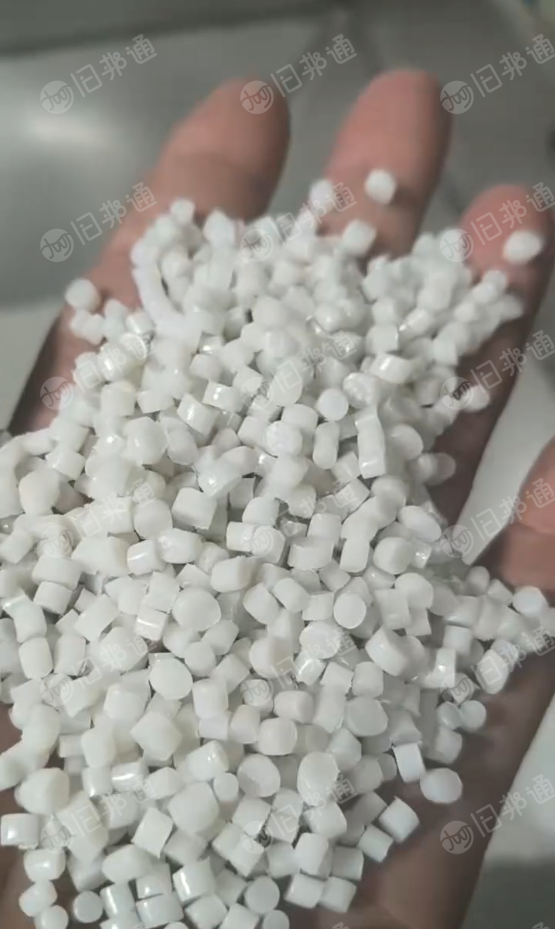 出售EPE珍珠棉颗粒，过2张60目，月供几十吨