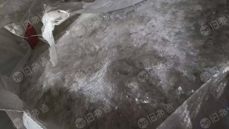 出售PET破碎料，做一次性PET杯子和盖子的。拉片用的，现货二三十吨