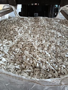 出售PVC大小管破碎料，小管占90%左右，月供几十吨