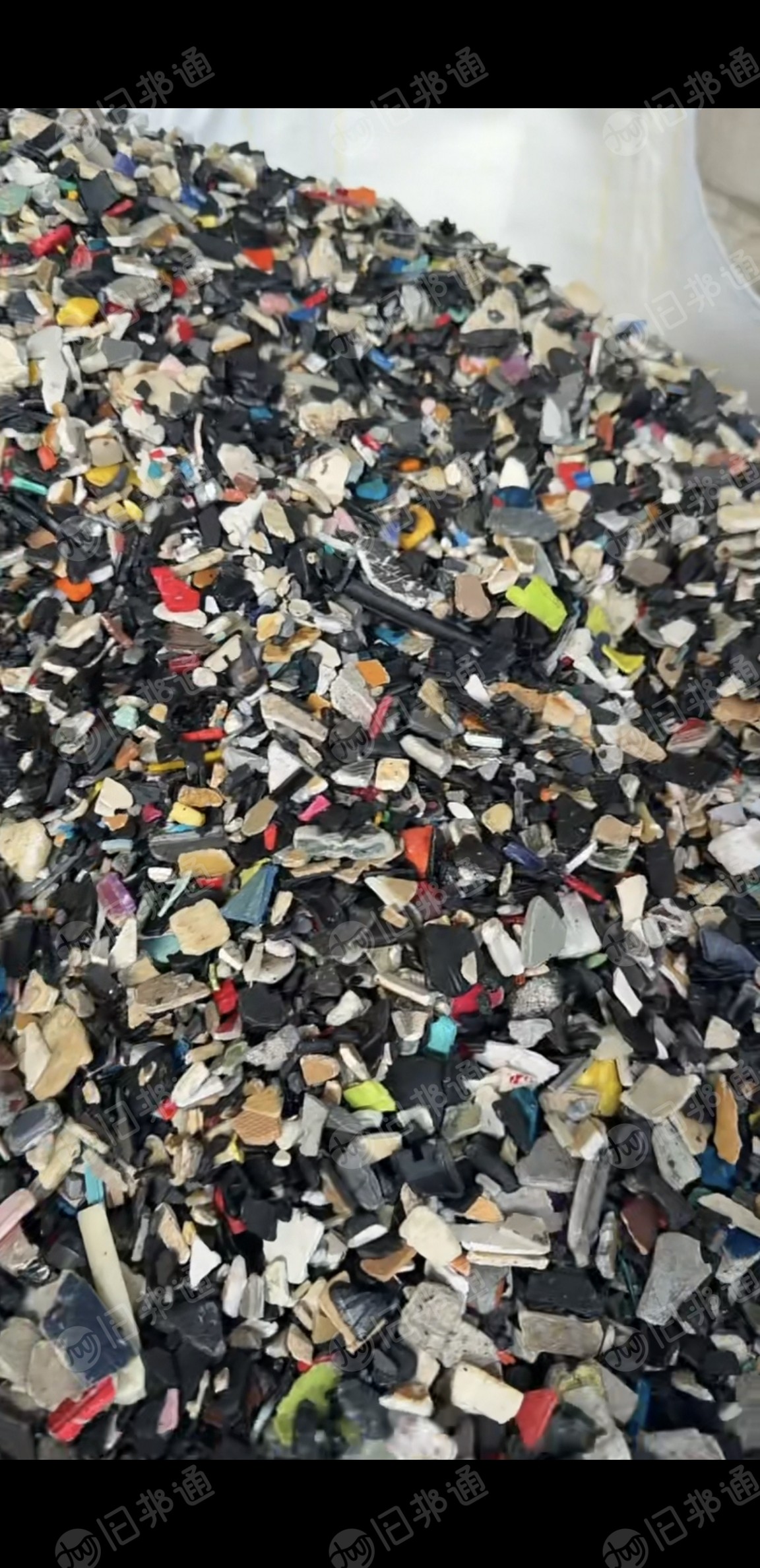 大量出售黑花白abs混合破碎料，静电料