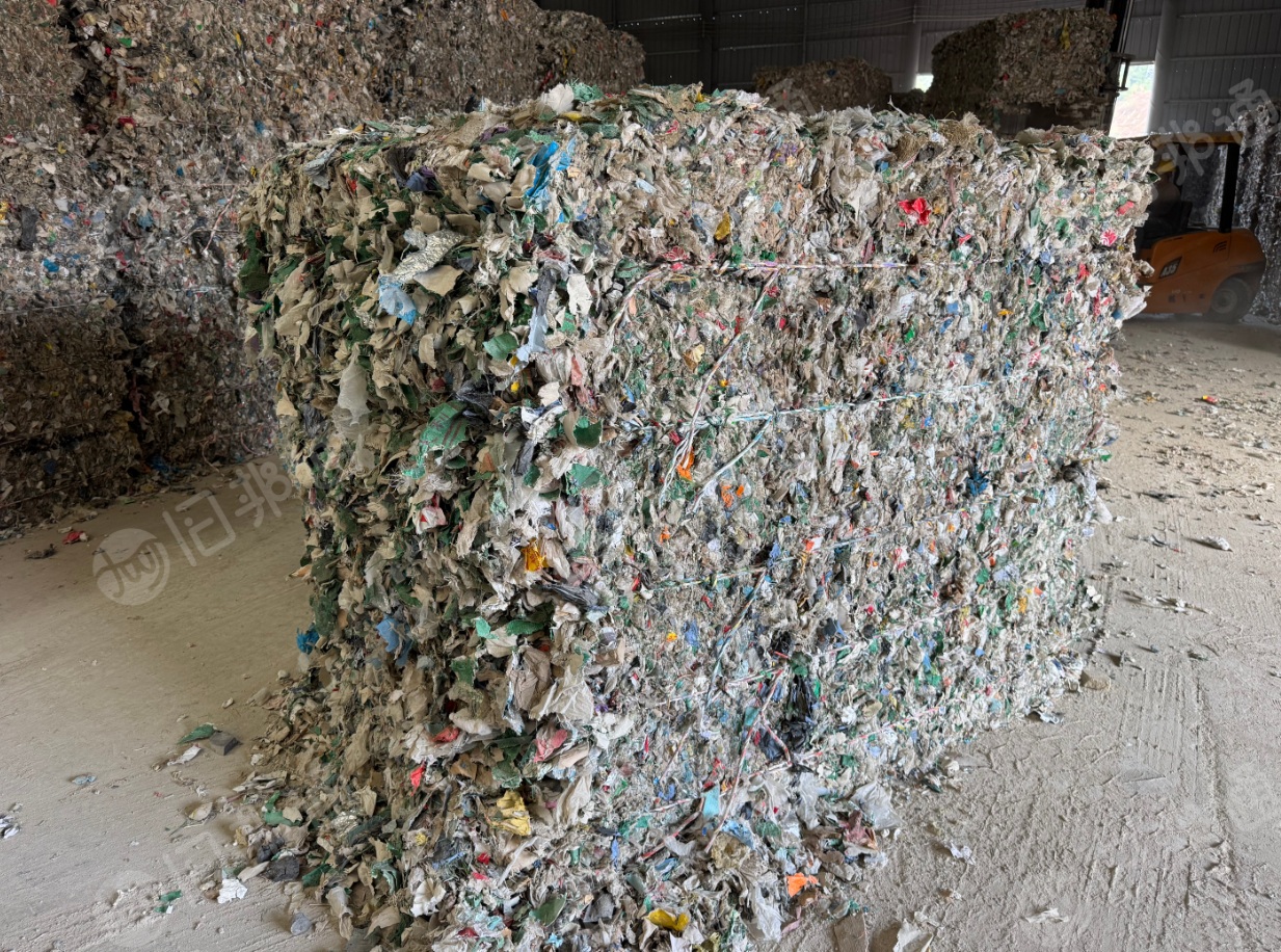 出售建筑垃圾膜废料，可炼油，也有清洗干净的