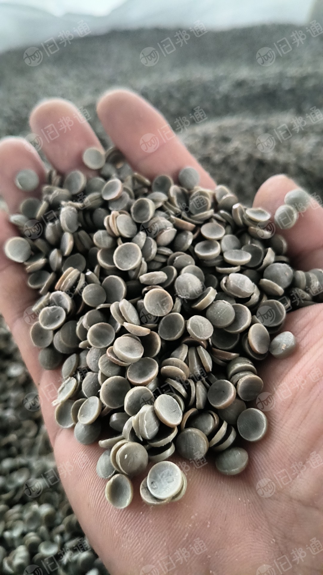 出售PE电池膜颗粒