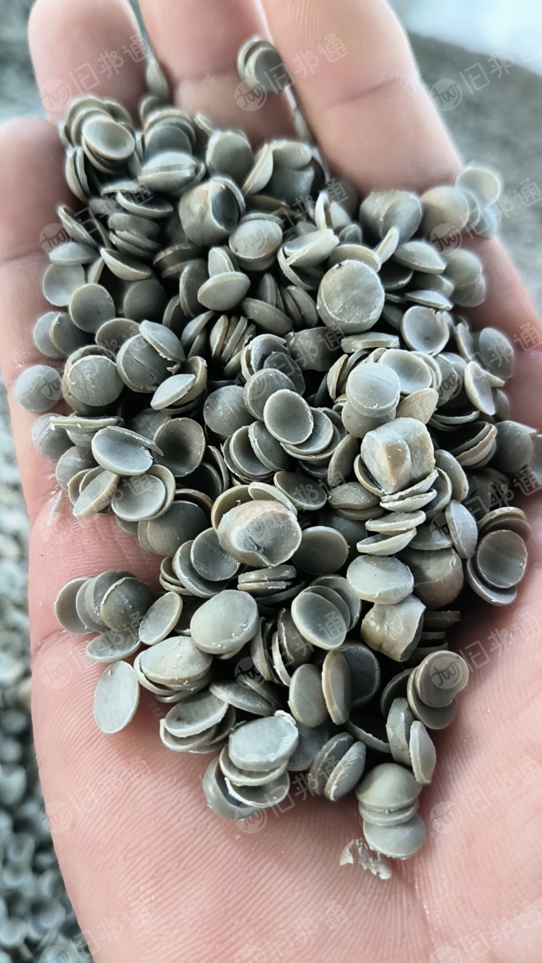 出售PE电池膜颗粒