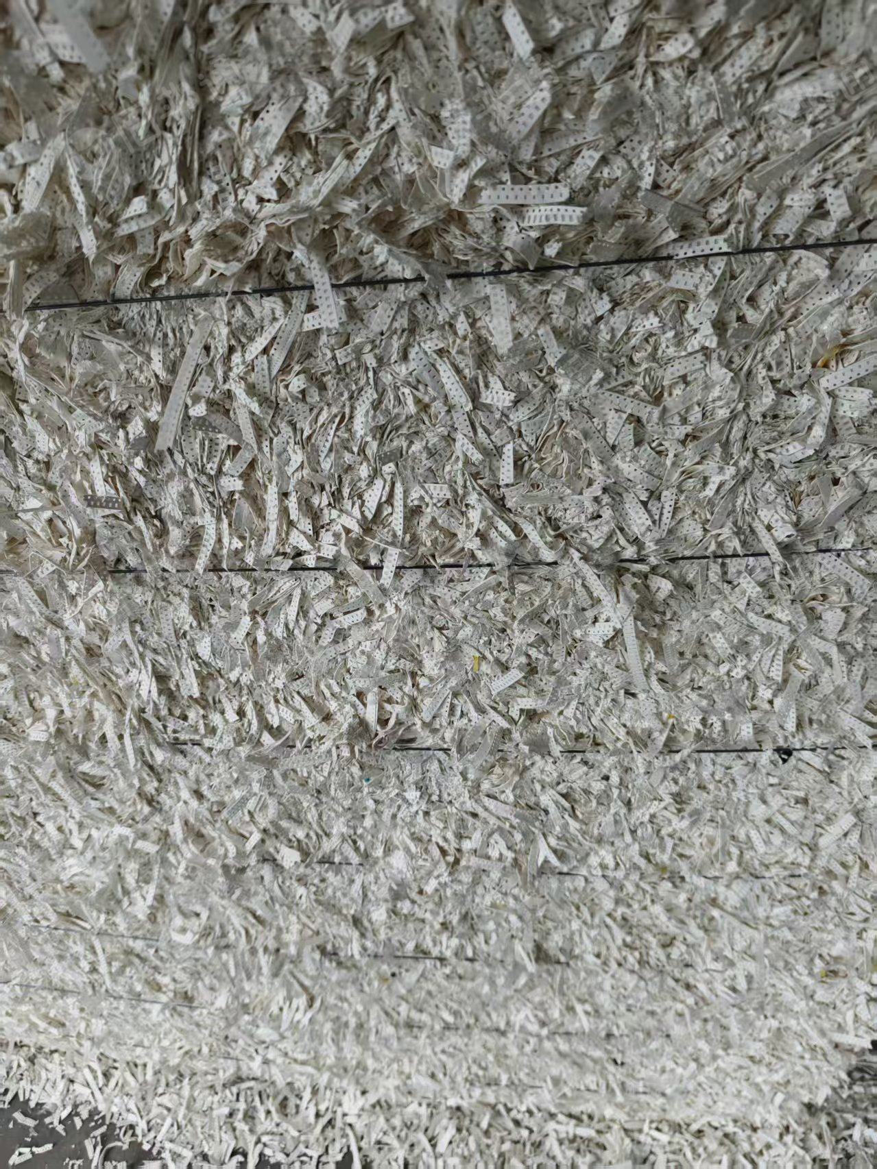 长期出售白色电子带压包料