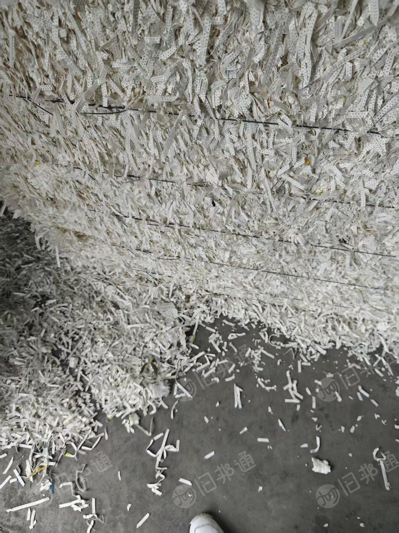 长期出售白色电子带压包料