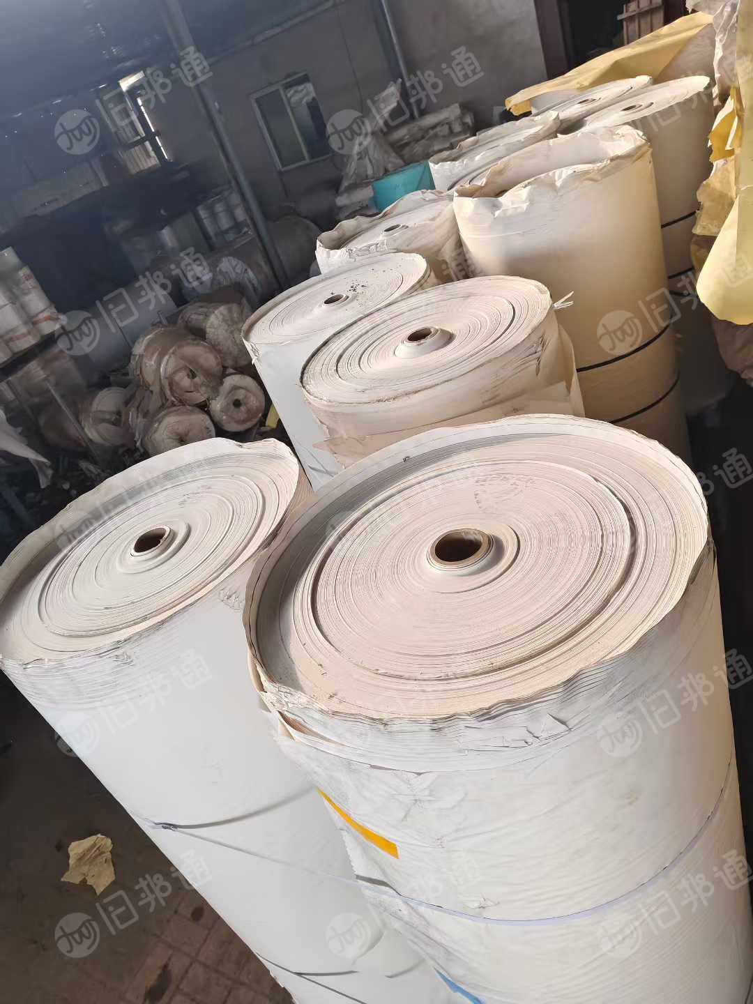 出售卷筒的cck双硅纸，日本货，115克，幅宽158cm