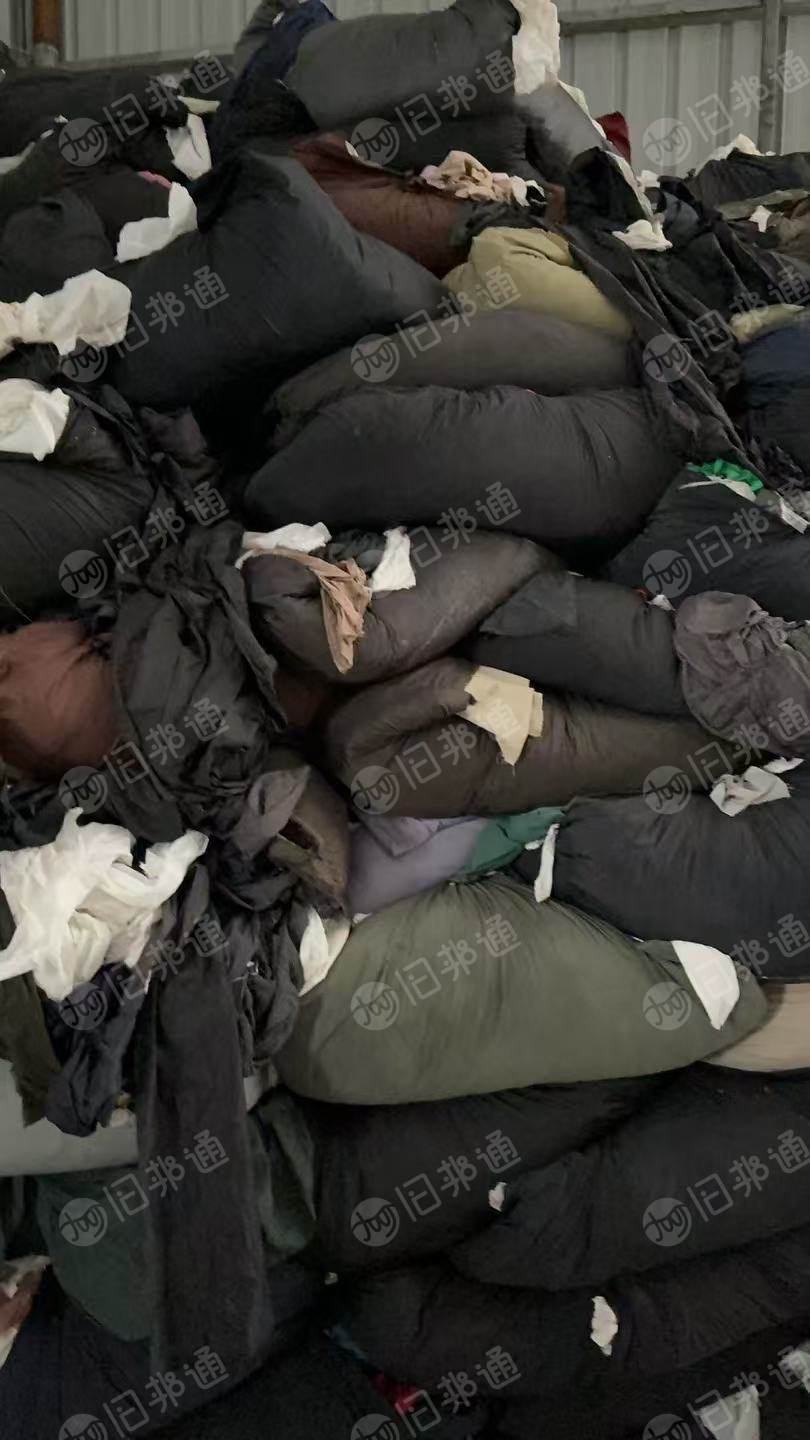 长期出售纯锦纶废布尼龙废布，印染厂下来的，都是晒干的，单6，每个月有40吨，货在浙江湖州