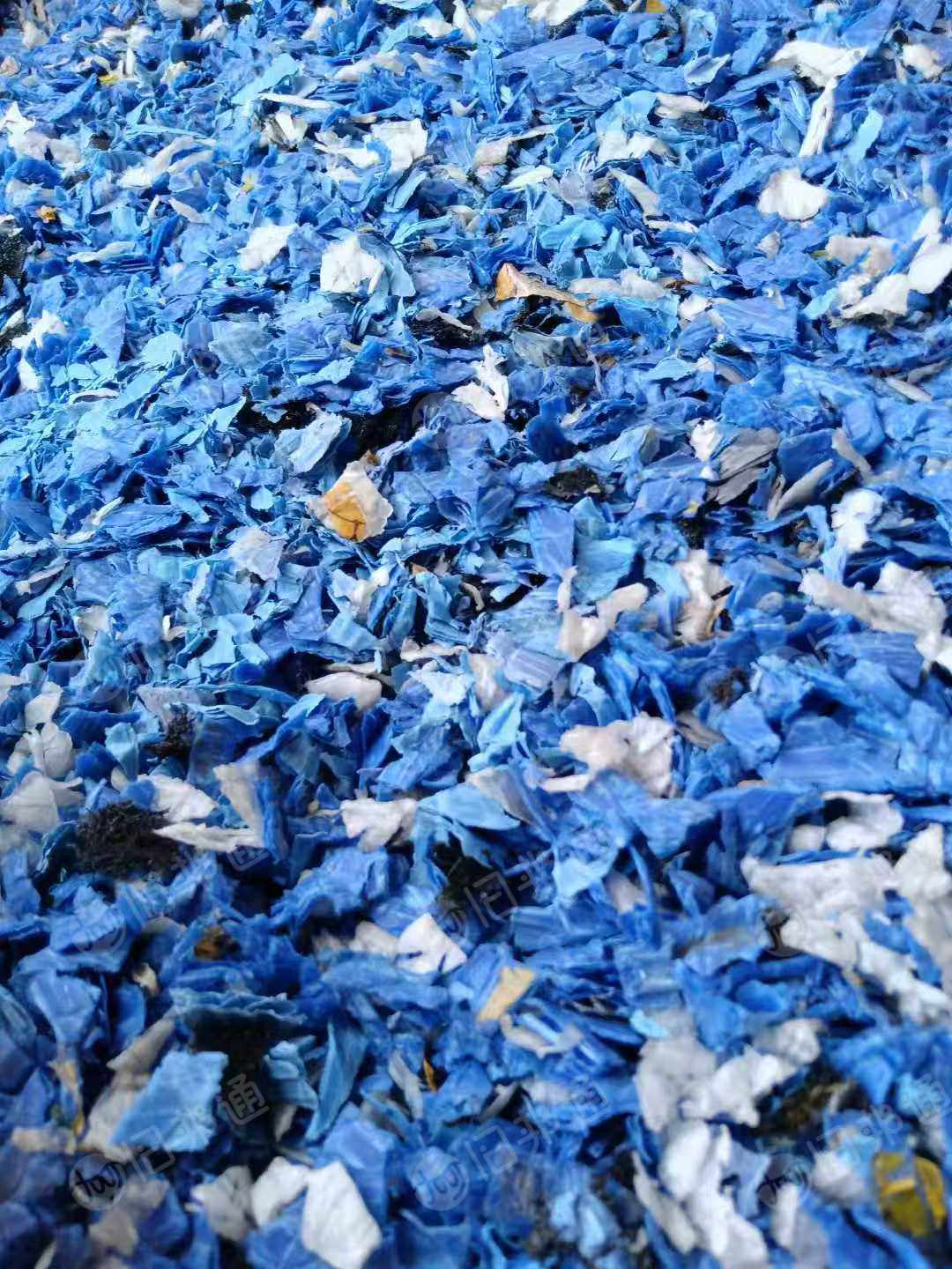 出售PP空心板破碎料，杂色漂沉一起的，月供100多吨，也可以按照客户要求粉