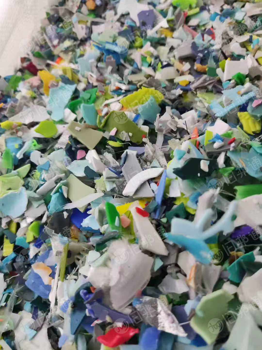 出售分色丙破碎料，全漂料，月供300吨