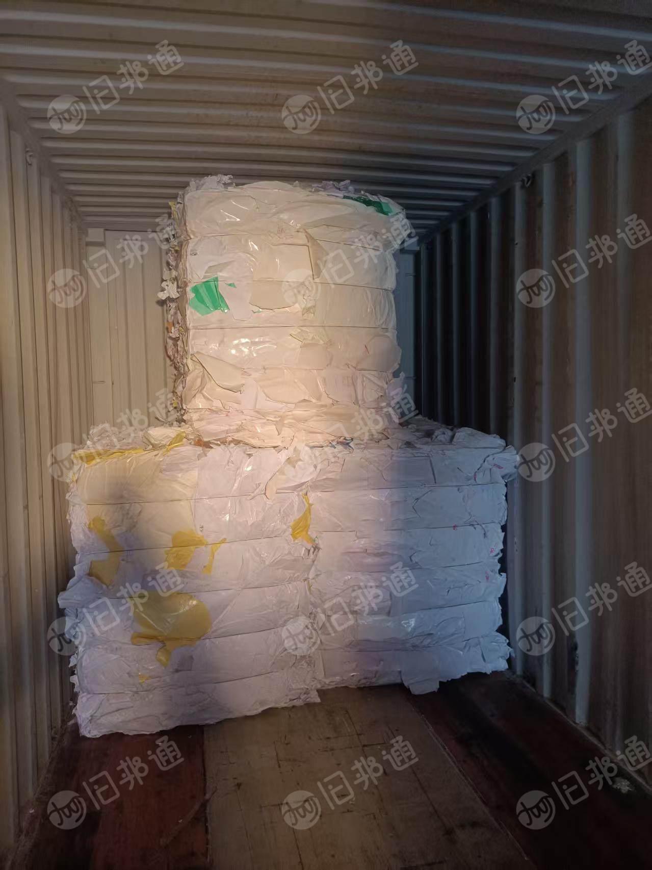 长期出售pvc淋膜纸压包料，白色居多