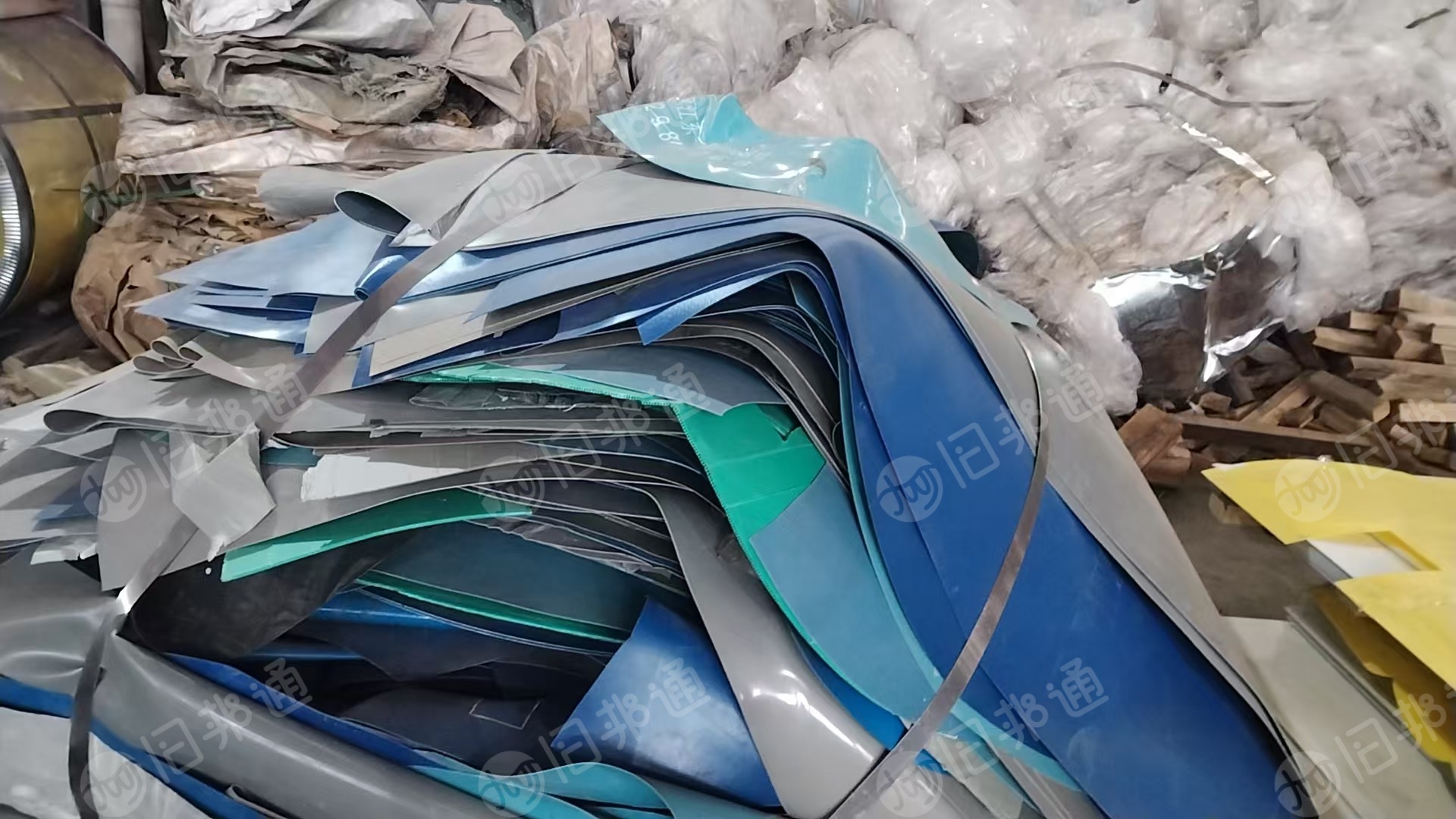 出售PE钢卷外包装皮废料，长期有货