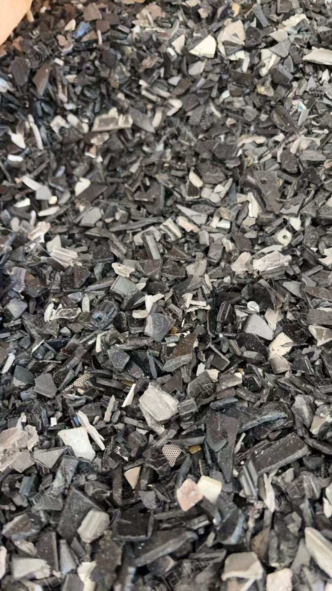 出售黑色液晶电视壳的合金破碎料，冲击11个左右