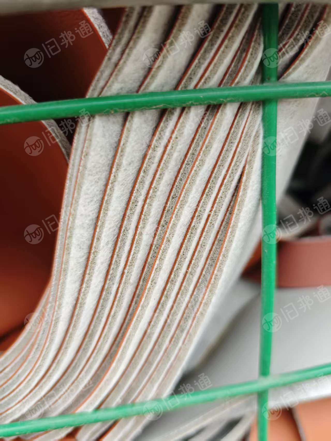 出售PVC汽车革，沃尔沃汽车厂下来的，月供10吨左右