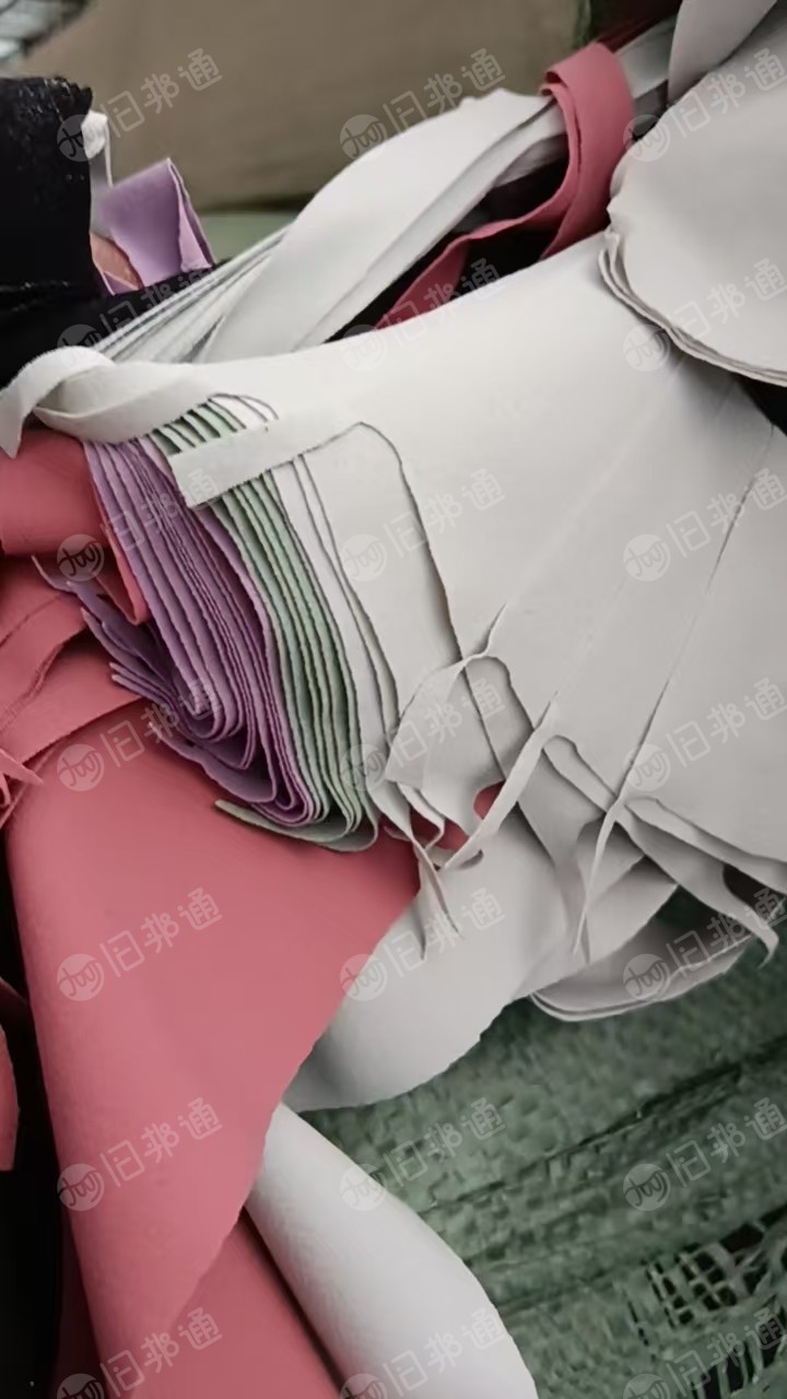 长期出售从内衣厂，瑜伽裤下来的尼龙废布，尼龙边角料，白烟布，冰丝，现货两千多吨