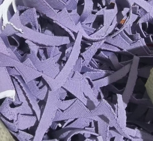 长期出售涤纶废布，鞋材边角料，飞织布，货在福建福清