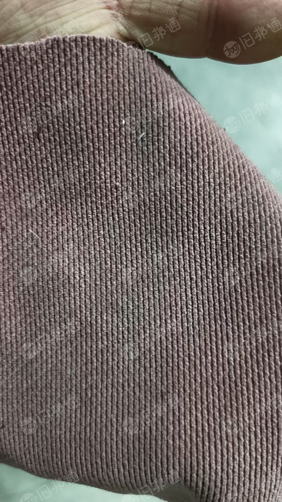 长期出售服装库存布，雪尼尔库存布，门幅160克重280，现货有10来吨，货在浙江绍兴