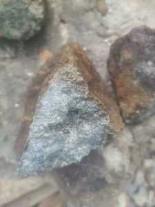 出售硫铁，现货5000吨