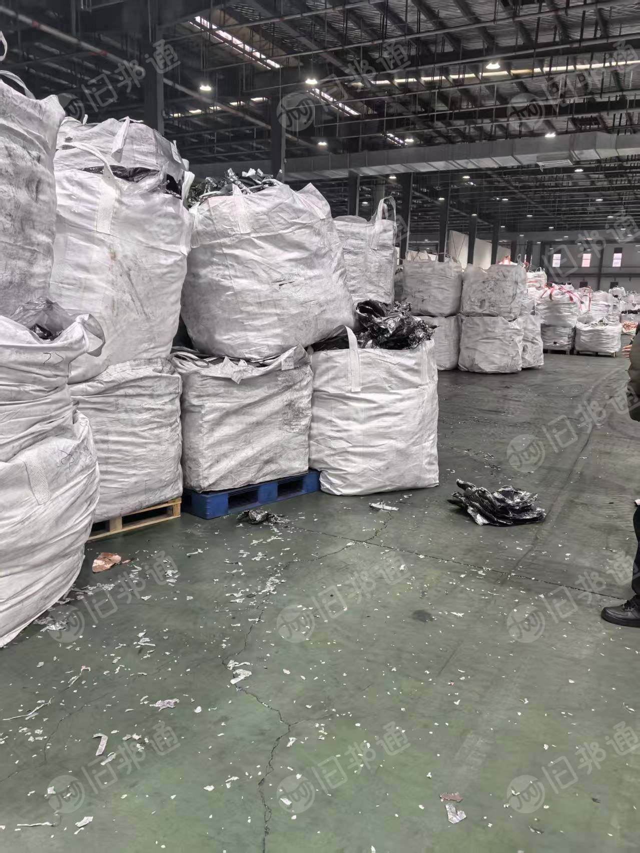 常年出售白边铝箔，国轩的