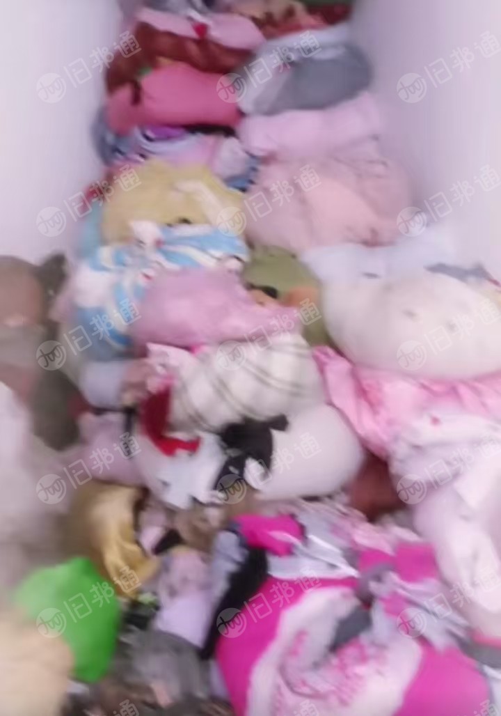 出售旧衣服统货，市区货，不动手，月供十几吨，货在河南商丘