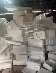 长期出售eps冷压块，社会料厂货混一起，月供30吨