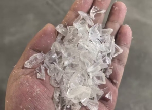 长期出售透明pc晶圆盒破碎料，现货上百吨