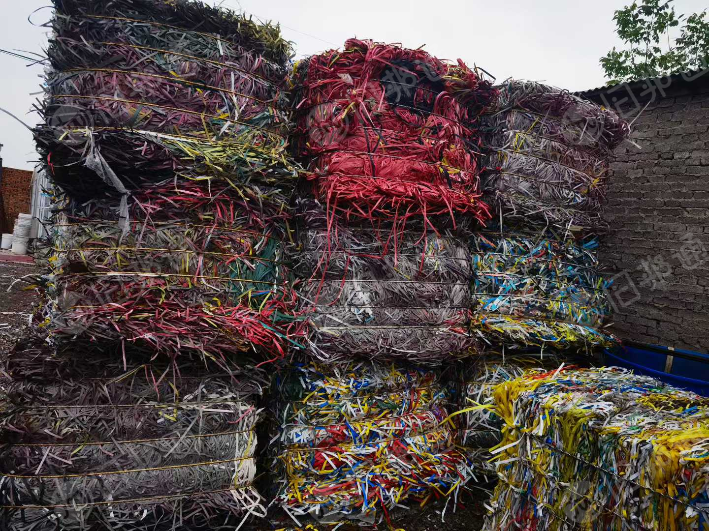 大量采购优质PP打包带压块，月需300吨