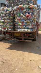 长期出售三色瓶砖，现货10多吨